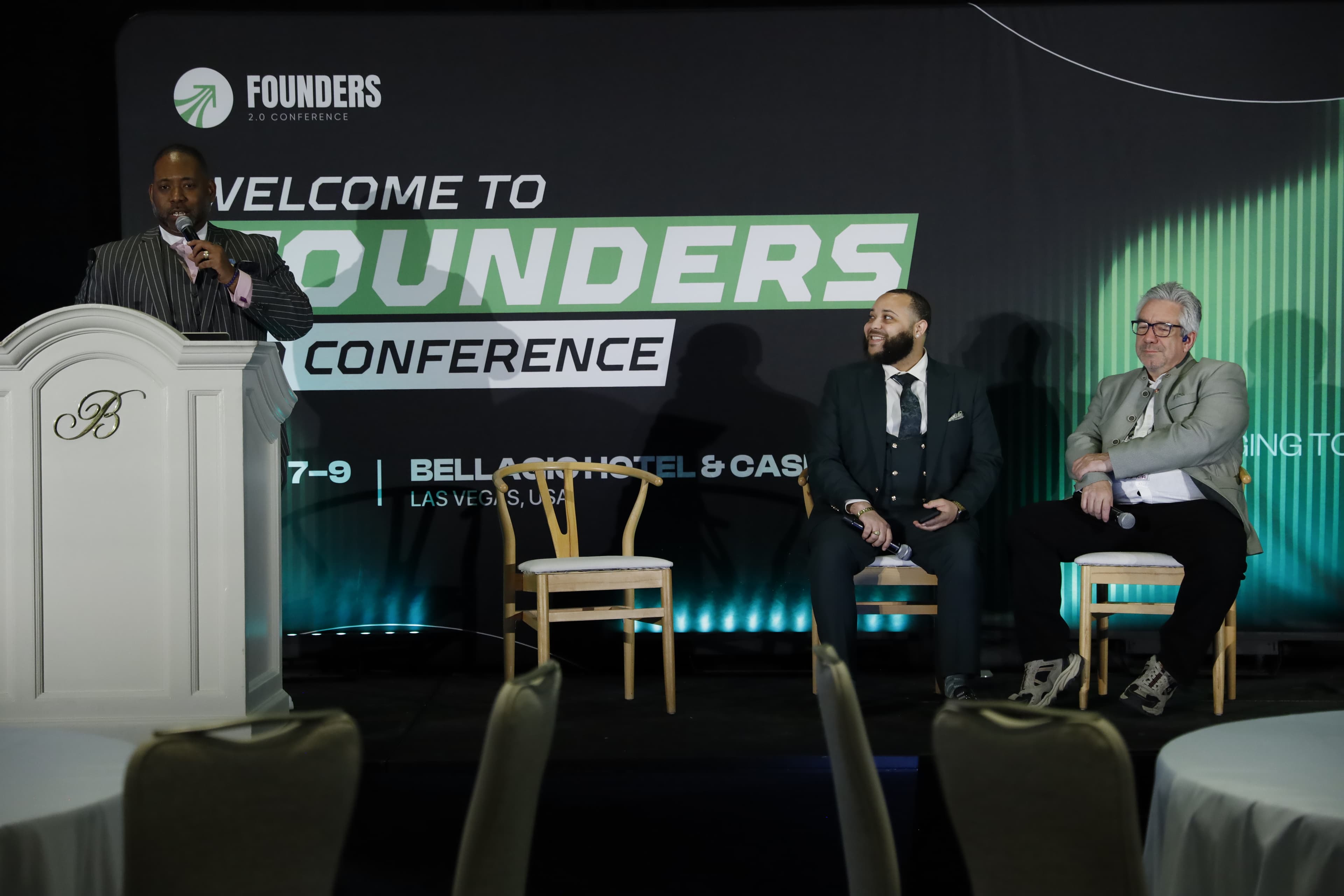 Dr. Siegfried Isele at Founders 2.0 Conference — award moment