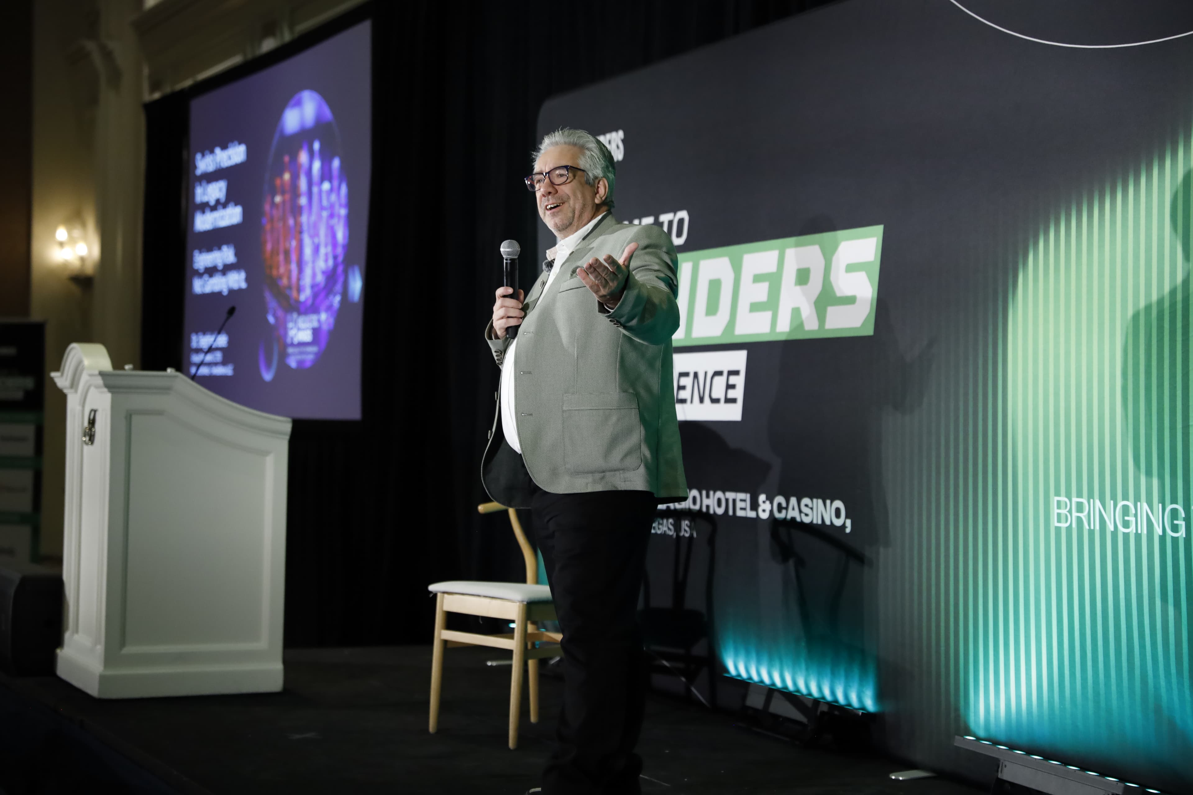 Dr. Siegfried Isele at Founders 2.0 Conference — award moment